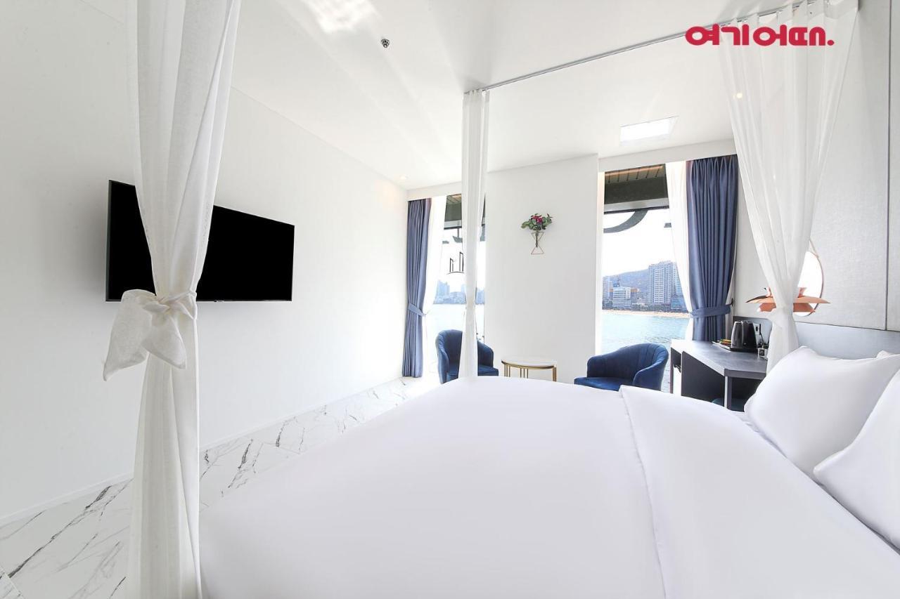 De Homme Hotel Puszan Kültér fotó