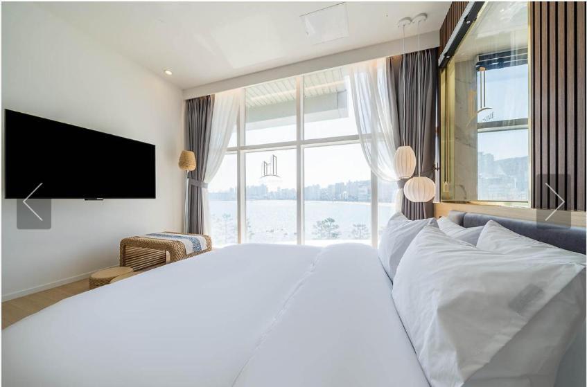 De Homme Hotel Puszan Kültér fotó